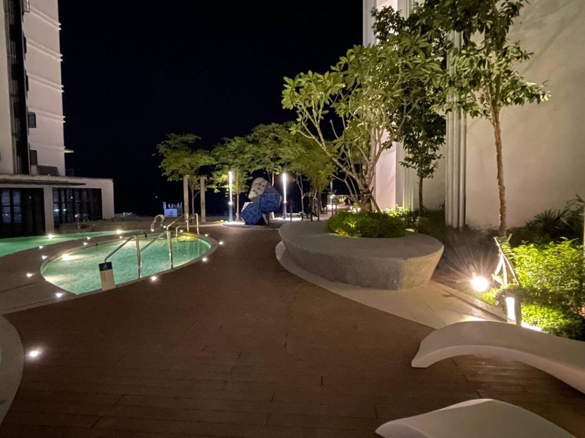 Sunset Seaview Studio Apartment At Kota Kinabalu City Centre Экстерьер фото